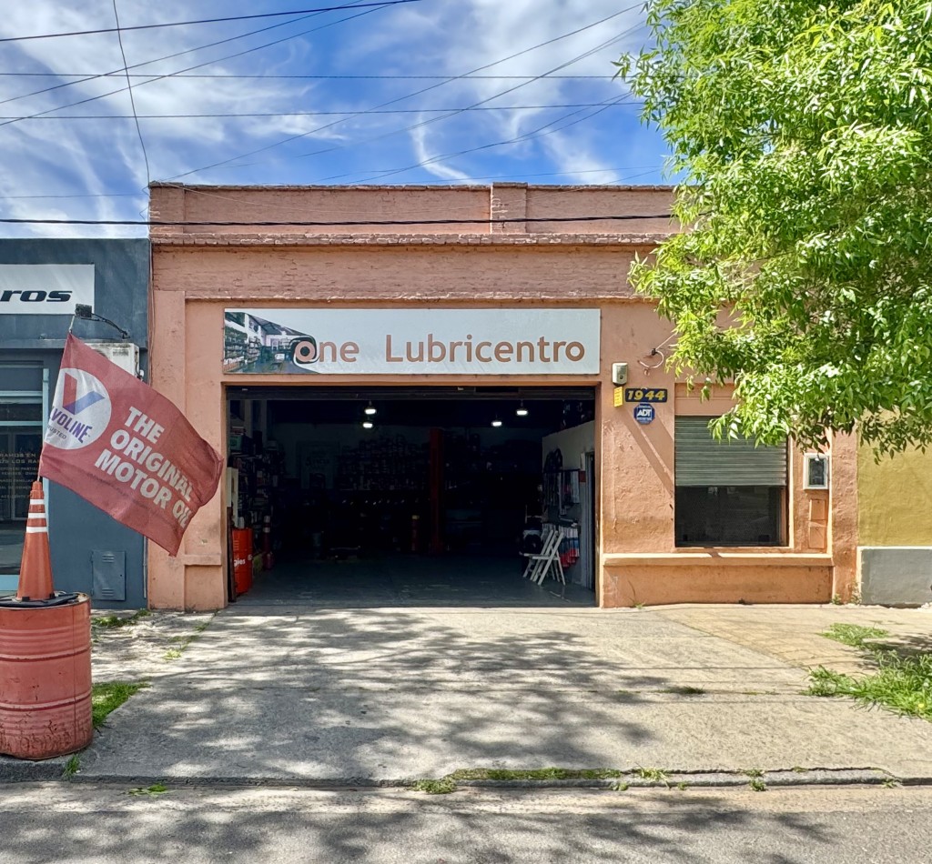 60 e/ 133 y 134 - Lubricentro venta