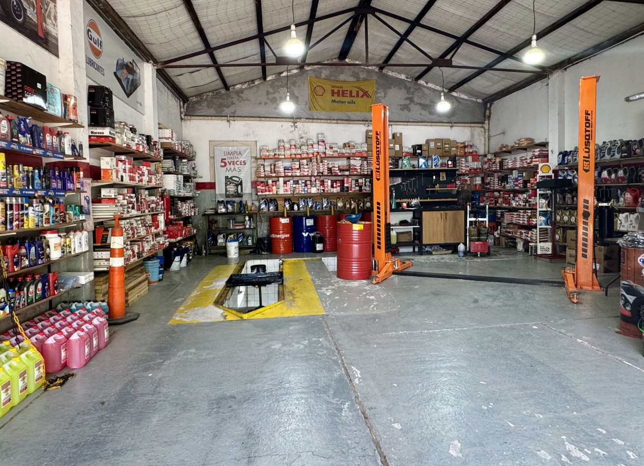 60 e/ 133 y 134 - Lubricentro venta